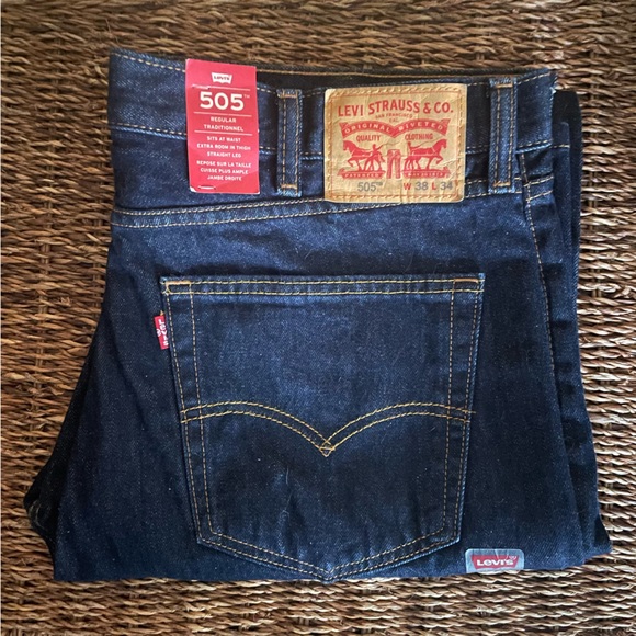 NWT Levi's 505 Dark Wash Jeans 38x34 100% Cotton - Picture 5 of 11